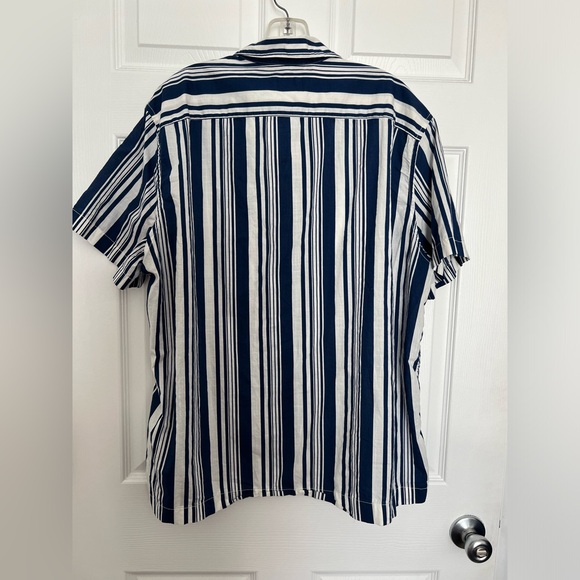 Size XL short sleeve Reimagined J Crew striped navy and white button down. - Picture 3 of 3